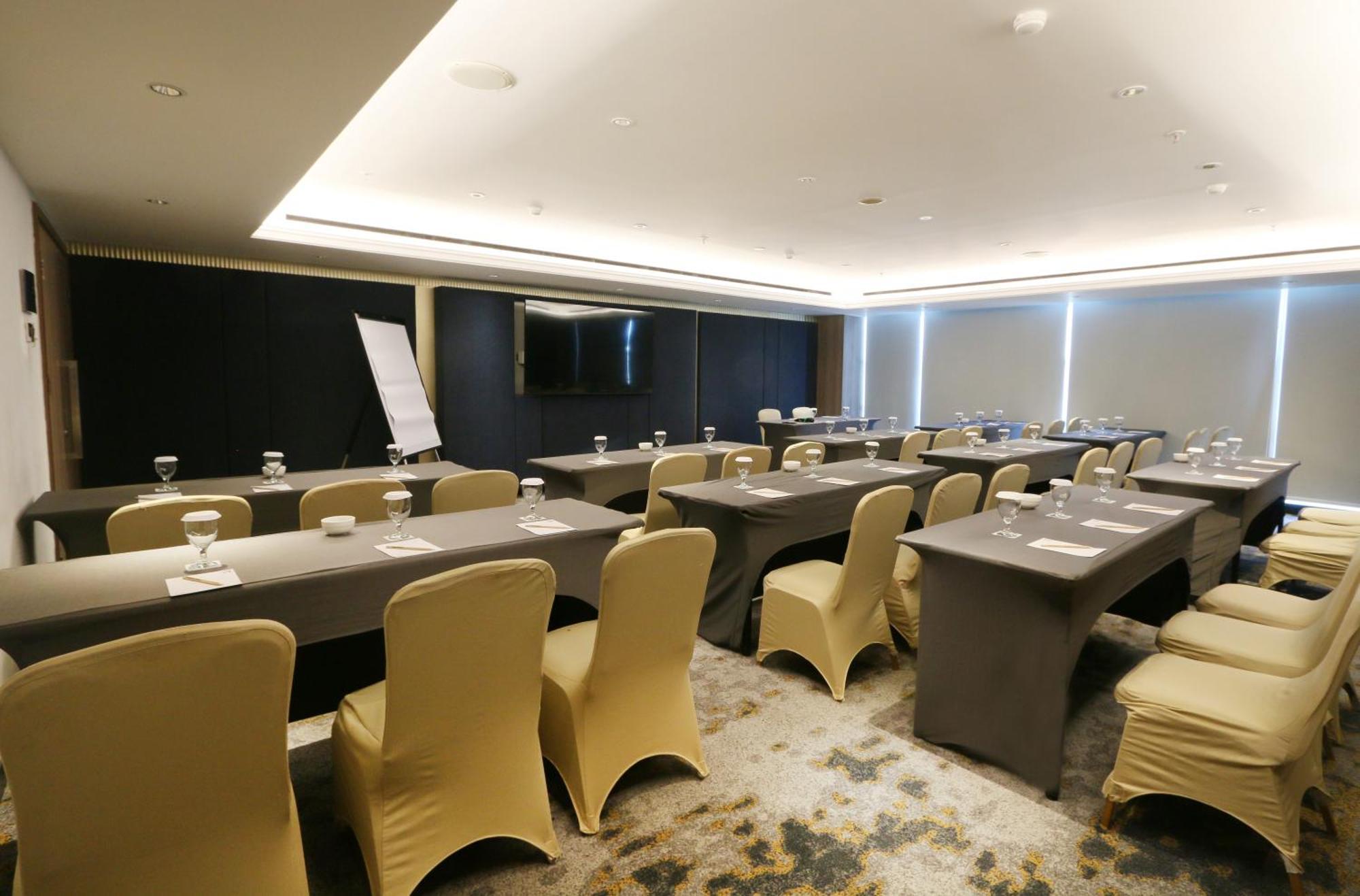 Java Paragon Hotel & Residences Surabaya Exterior foto