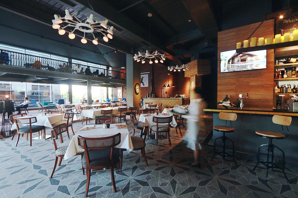 Java Paragon Hotel & Residences Surabaya Exterior foto